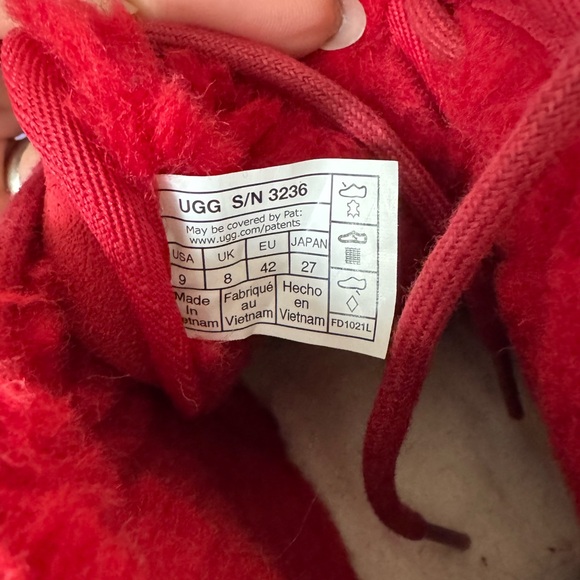 UGG Red Suede Men's Boots - Picture 6 of 8